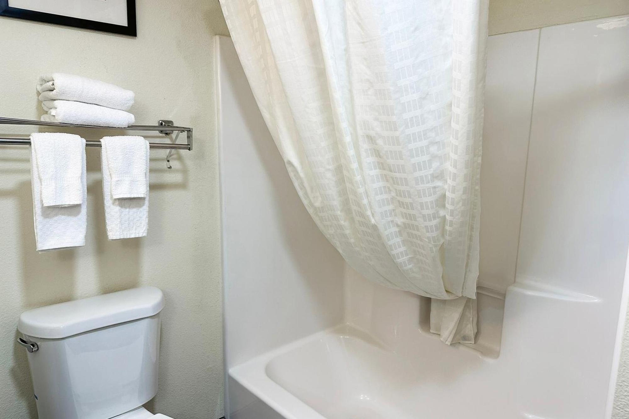 Oyo Hotel Rome West Ga Ngoại thất bức ảnh