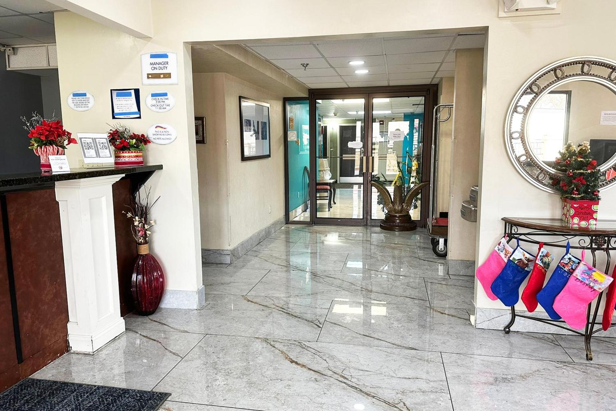 Oyo Hotel Rome West Ga Ngoại thất bức ảnh