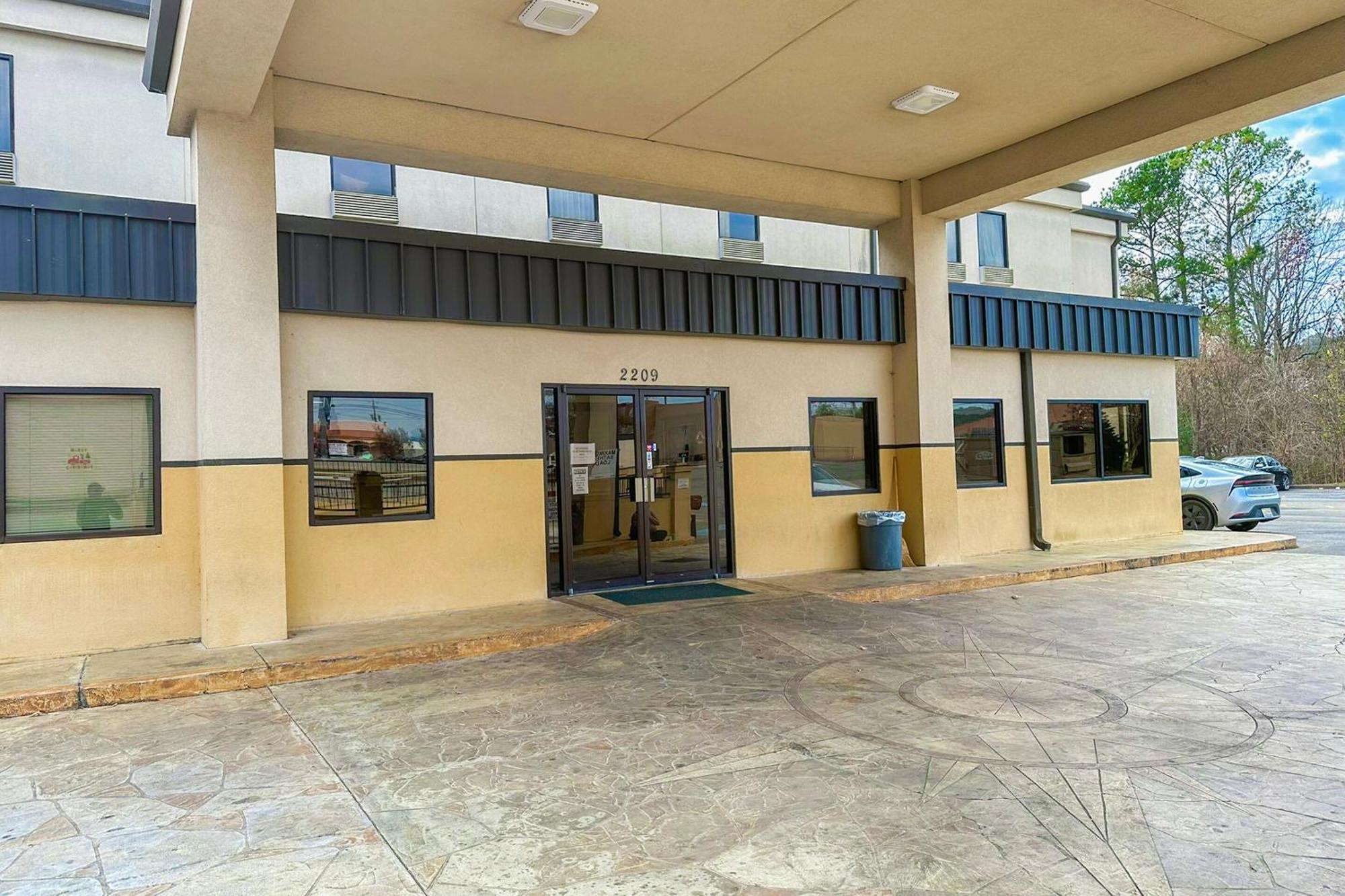 Oyo Hotel Rome West Ga Ngoại thất bức ảnh