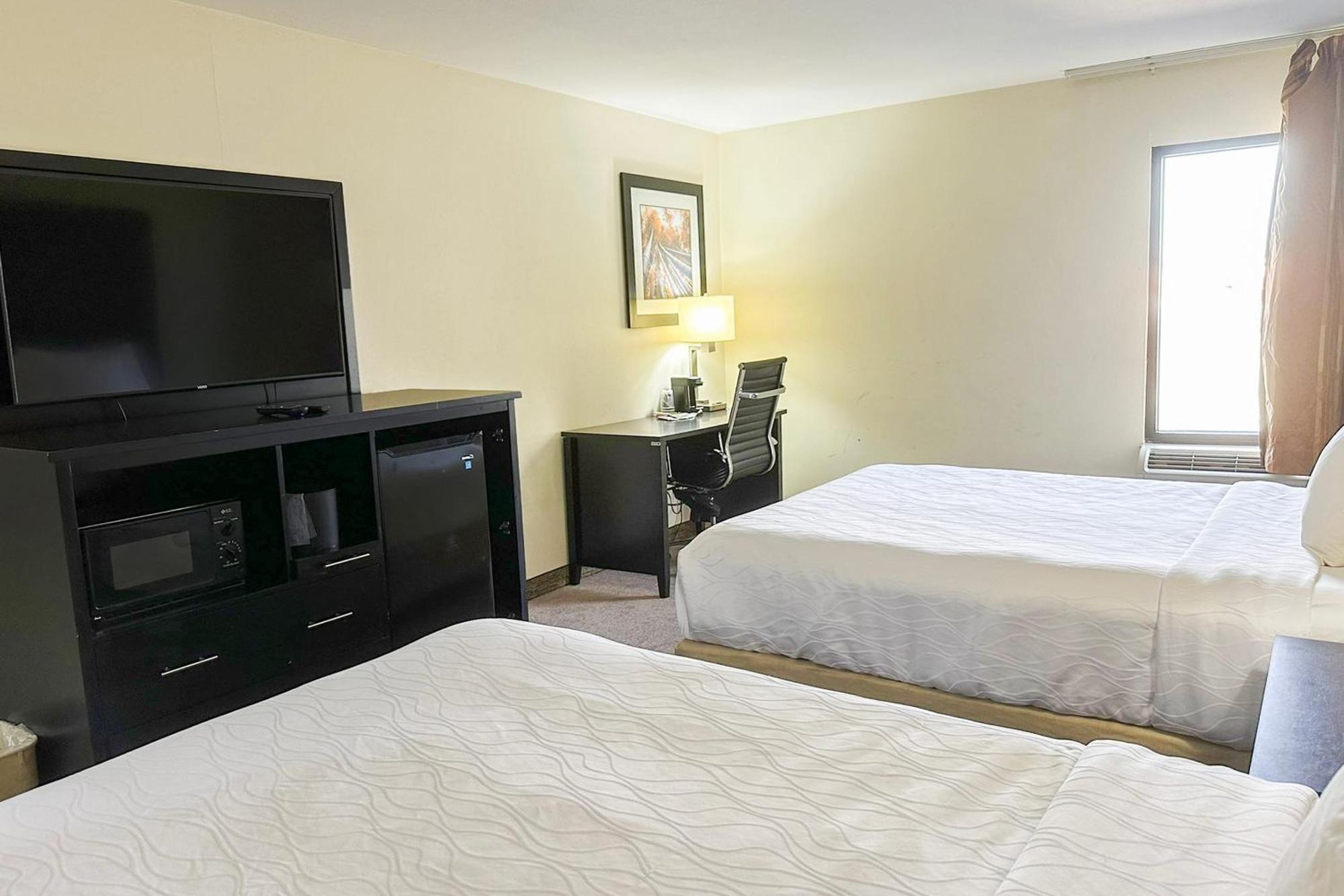 Oyo Hotel Rome West Ga Ngoại thất bức ảnh